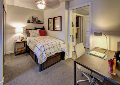  U Club Sunnyside Checker Bedroom